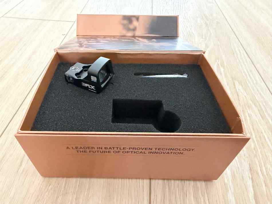 NEW EOTech EFLX Mini Reflex Red Dot Sight