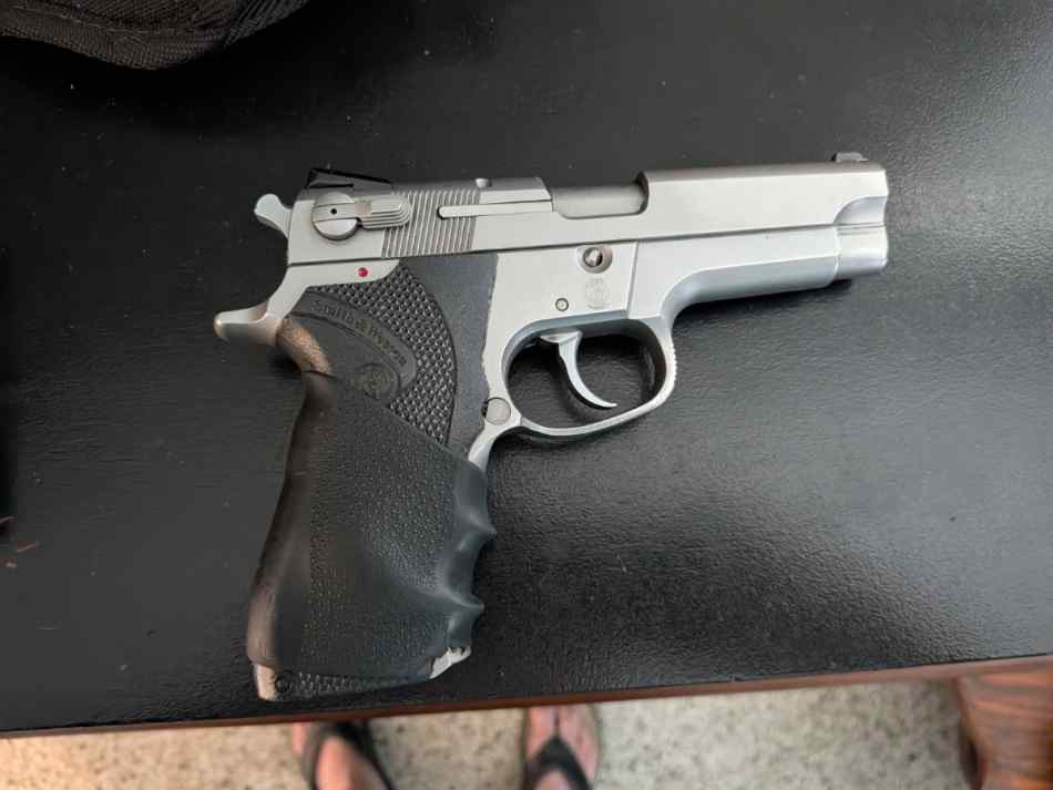 SW 5906 9mm
